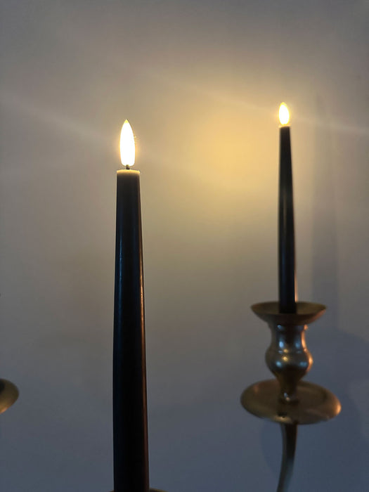 LED 3D Stabkerzen Ribe 4´er Set Schwarz 26cm Timer Fernbedienung flackernde Kerze