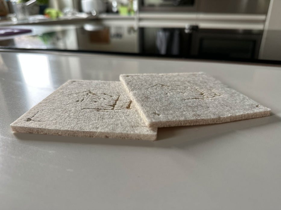 6x Filz Glasuntersetzer 10cm Berge Beige Gold Eckig für Gläser Getränke Tassen