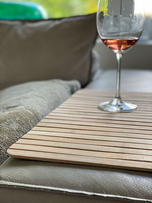 KI-generiertes Bild,Holz Sofatablett Natur Braun 44x24cm flexibles Couchtablett Armlehnen Ablage