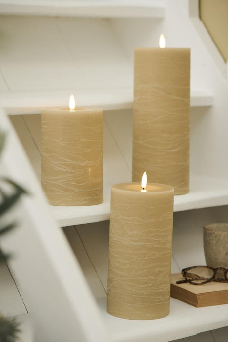 KI-generiertes Bild,IB Laursen 3D LED Stumpenkerze 20cm Beige Nyhavn Echtwachs flackernde Blockkerze