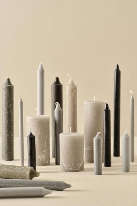 KI-generiertes Bild,Exklusive Stumpenkerze 10x6,8cm Ribe Rustik Grau Frensh Grey - Made in EU - Wachskerze