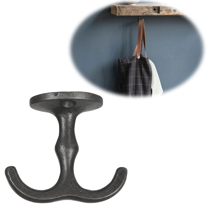 KI-generiertes Bild IB Laursen Doppel Regalhaken Schwarz Vintage Schrankhaken Kleiderhaken Deckenhaken