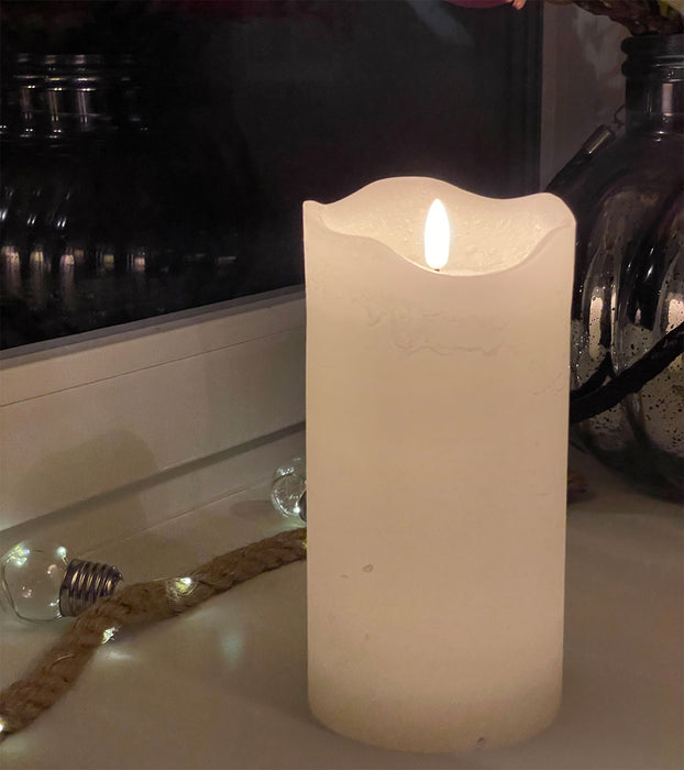 KI-generiertes Bild,LED 3D Stumpenkerze Creme Weiß 20cm Timer Echtwachs flackernde flammenlose Kerze