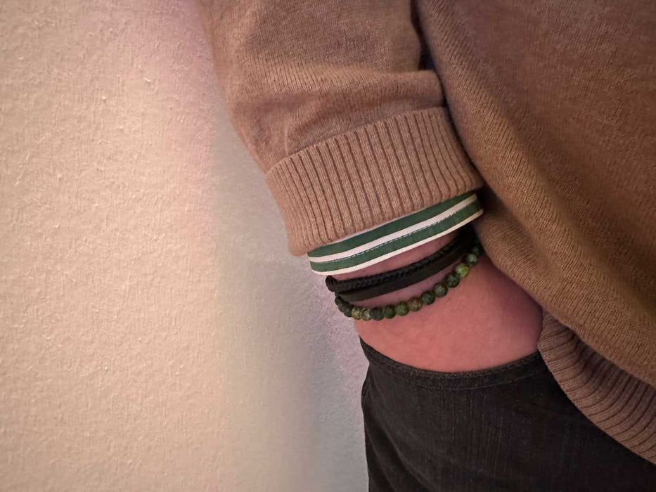 Design Unisex Lederarmband 21cm Sóller Dreifach Schwarz Grün Natursteine Echtleder
