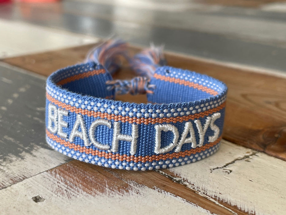 Canvas Statement Armband Beach Days Quasten besticktes Webarmband
