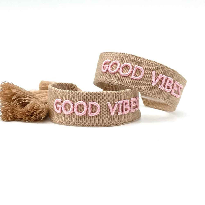 Canvas Statement Armband Good Vibes Braun / Taupe Rose Quasten besticktes Webarmband