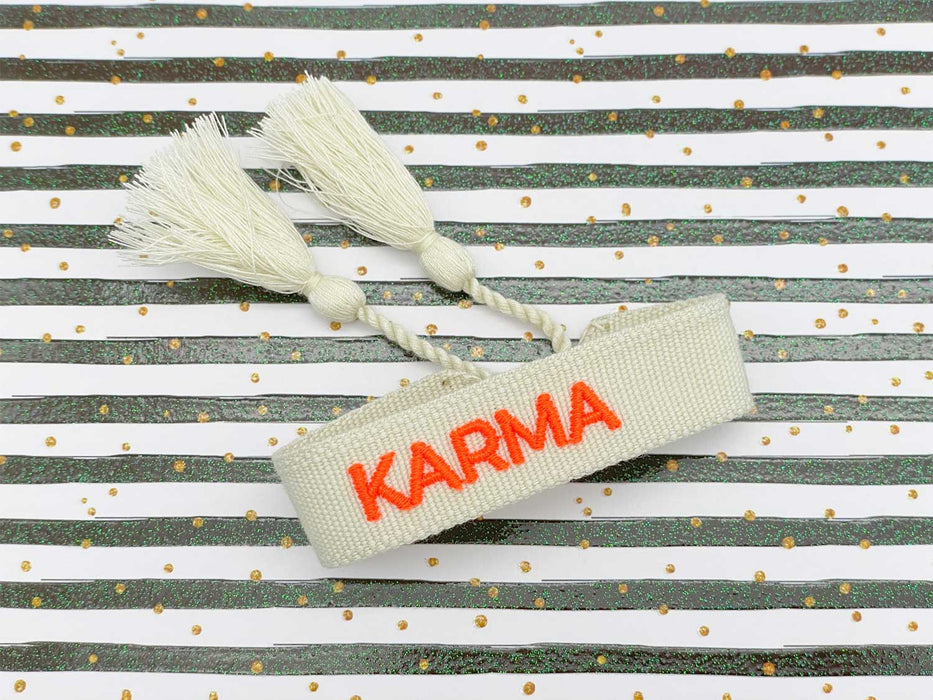 Canvas Statement Armband Karma Beige Neon Quasten besticktes Webarmband