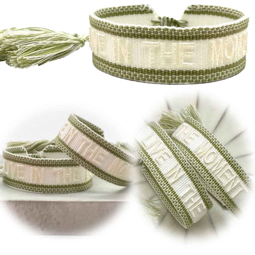 Canvas Statement Armband Live in The Moment Weiß Grün Quasten besticktes Webarmband