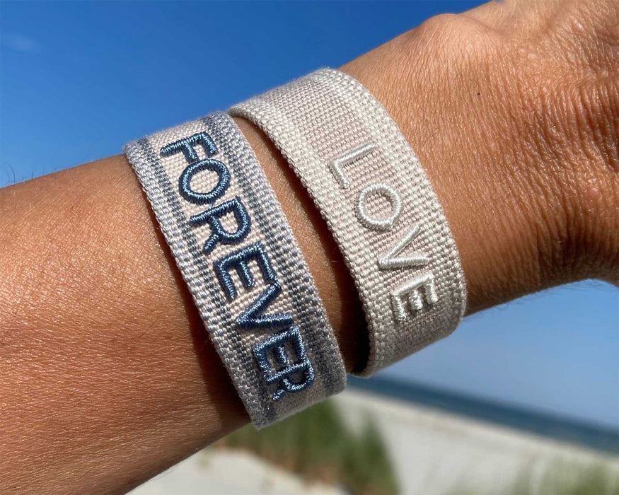 Canvas Statement Armband LOVE Quasten besticktes Webarmband