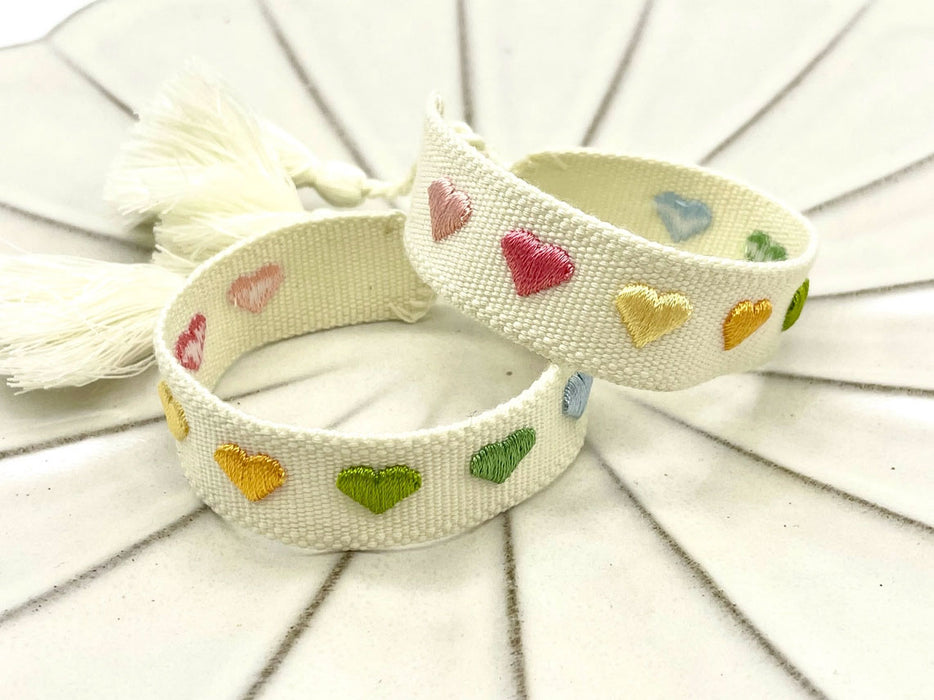 Canvas Statement Armband Herzen Multi Colour Bunt Quasten besticktes Webarmband