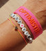 Canvas Statement Armband Optimistin Neon Pink Orange Quasten besticktes Webarmband