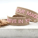 Canvas Statement Armband Believe in Your Magic Taupe Rose Quasten besticktes Webarmband