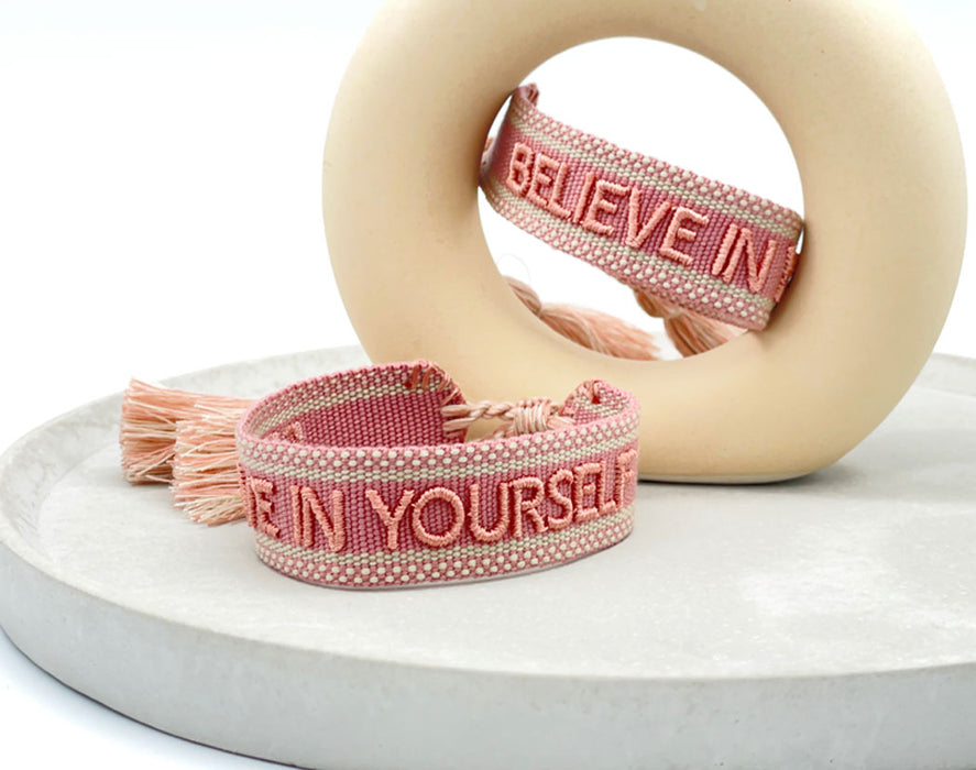 Canvas Statement Armband Believe in Yourself Rose Altrosa Quasten besticktes Webarmband