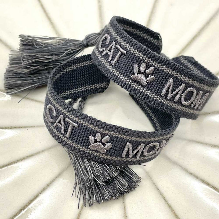 Canvas Statement Armband Cat Mom Anthrazit Grau Quasten besticktes Webarmband