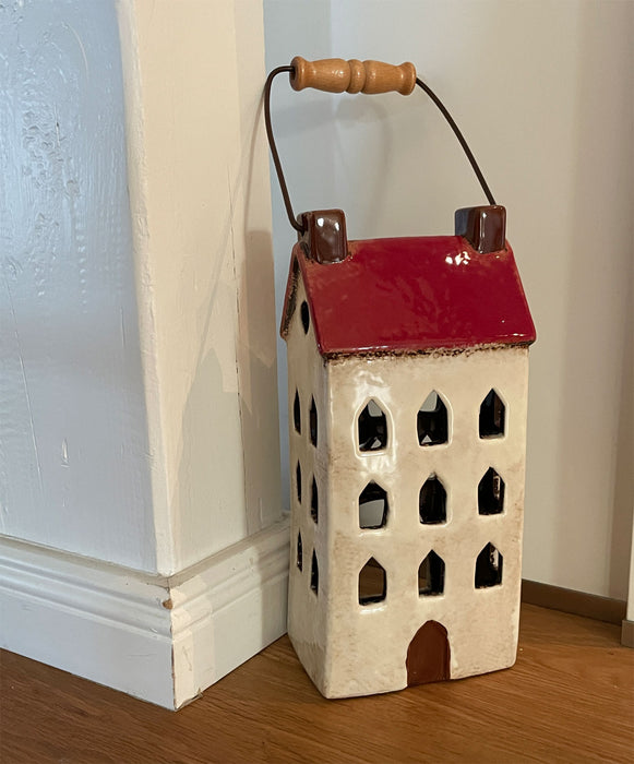 KI-generiertes Bild,Teelichthaus Lichterhaus Aarhus 28cm Keramik Fachwerkhaus Laterne Teelichthalter