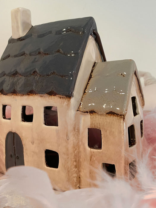 KI-generiertes Bild,Teelichthaus Lichterhaus Aarhus 20cm Keramik Fachwerkhaus Laterne Teelichthalter