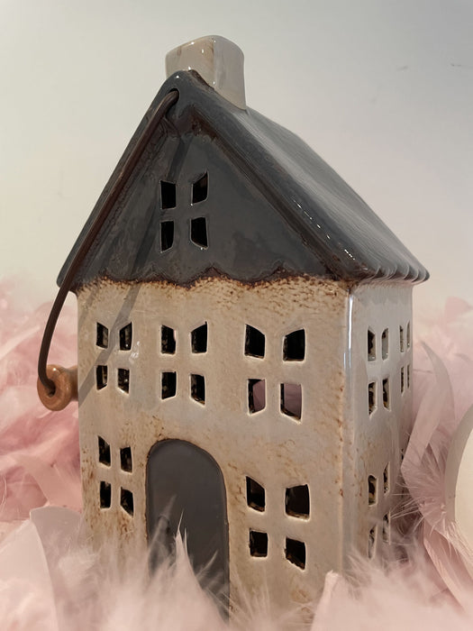 KI-generiertes Bild,Teelichthaus Lichterhaus Aarhus 20cm Keramik Fachwerkhaus Laterne Teelichthalter