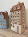 KI-generiertes Bild,Teelichthaus Lichterhaus Aarhus 25cm Keramik Fachwerkhaus Teelichthalter