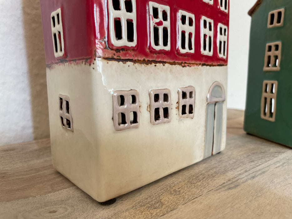 KI-generiertes Bild,Teelichthaus Lichterhaus Aarhus 24cm Keramik Fachwerkhaus Teelichthalter
