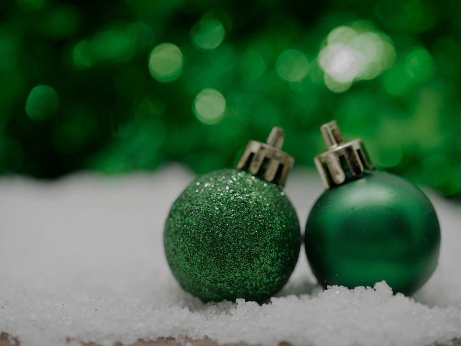 30 Kunststoff Weihnachtskugeln Grün Pinie 4cm-6cm Baumkugel Dekokugel — LS-LebenStil