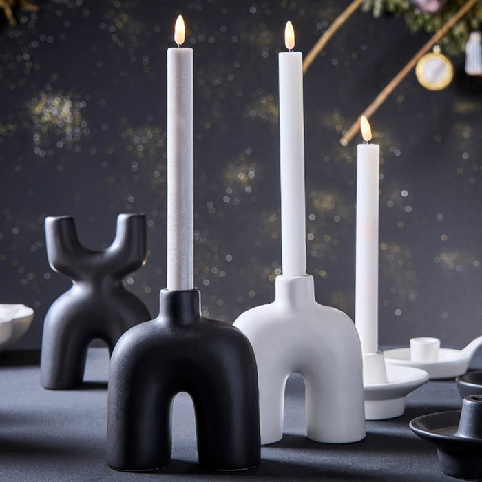 KI-generiertes Bild,Bogen Kerzenständer Schwarz 15cm B-Ware geschwungen Stabkerzen-Kerzenhalter